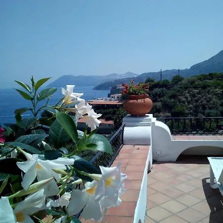 Nocleg ze śniadaniem B&B Villa Maria Lipari (Isola Lipari)